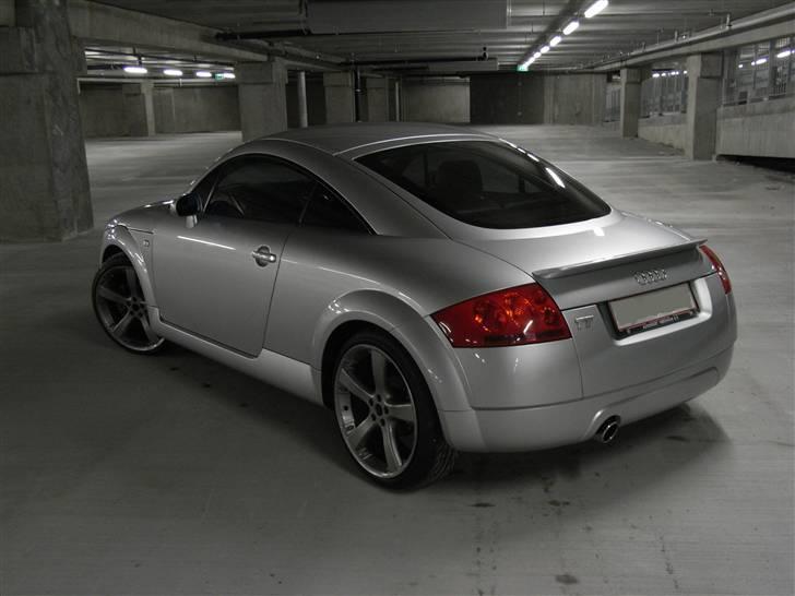 Audi TT Coupé [SOLGT] - Har med sænket undervogn, tonederuder og nye fælge billede 17