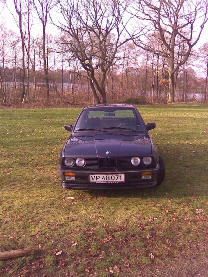 BMW 320 i e30 SOLGT billede 3