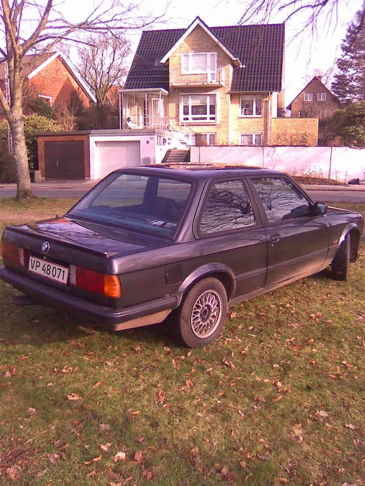 BMW 320 i e30 SOLGT billede 5