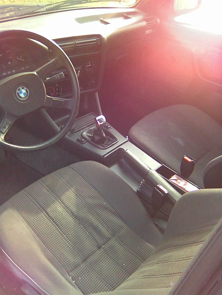 BMW 320 i e30 SOLGT billede 9