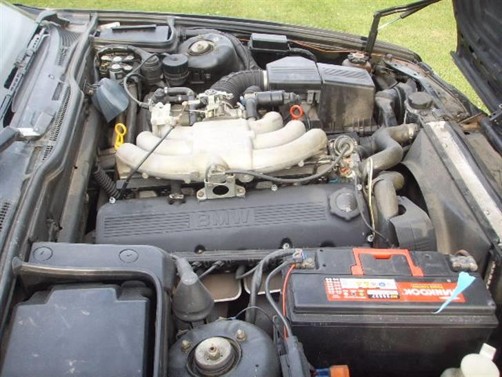 BMW 525i aut. SOLGT billede 3