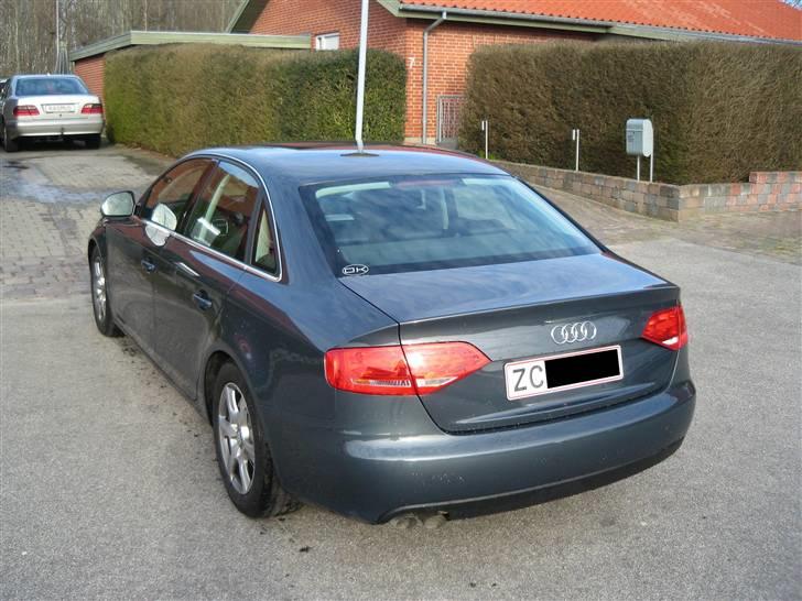 Audi A4 2,0 TDI NY MODEL SOLGT billede 4