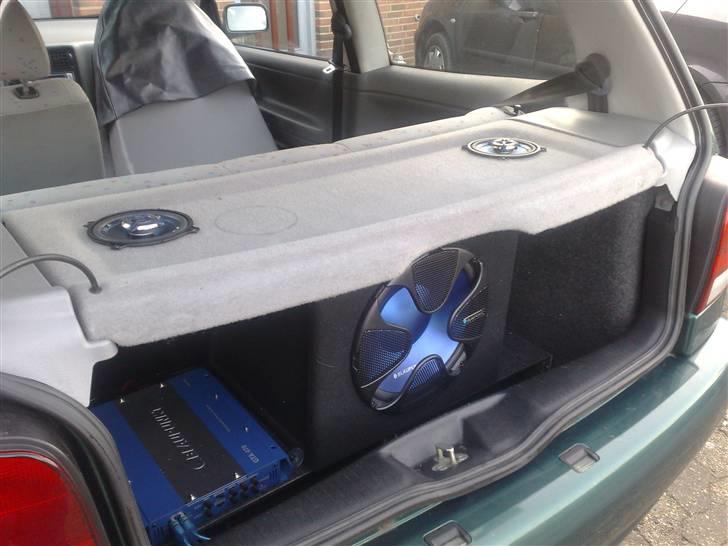 VW polo 6n SOLGT billede 8