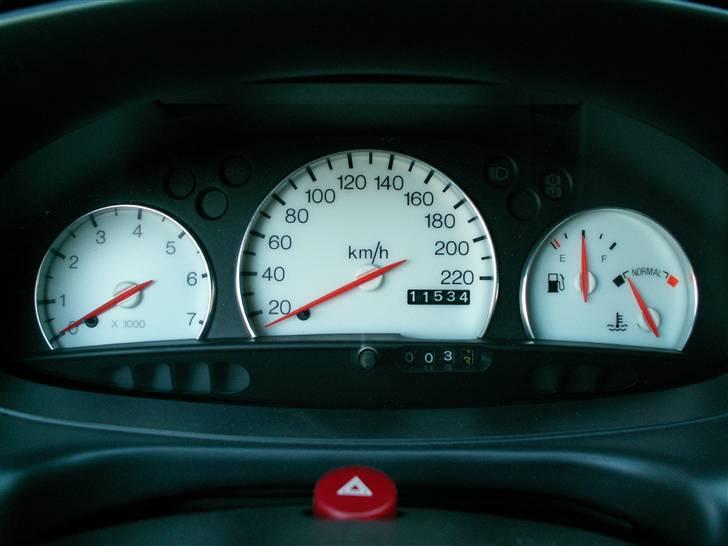 Ford Escort Monaco - 10-02-08: Aluringe fra astina monteret. Giver instrumenteringen et lille løft synes jeg :) billede 6