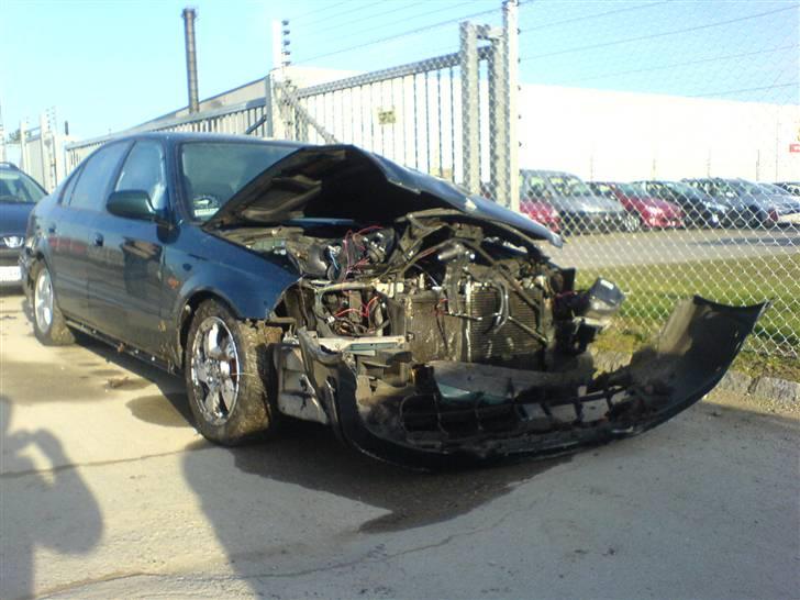 Honda Civic VTi SKADET :( billede 13