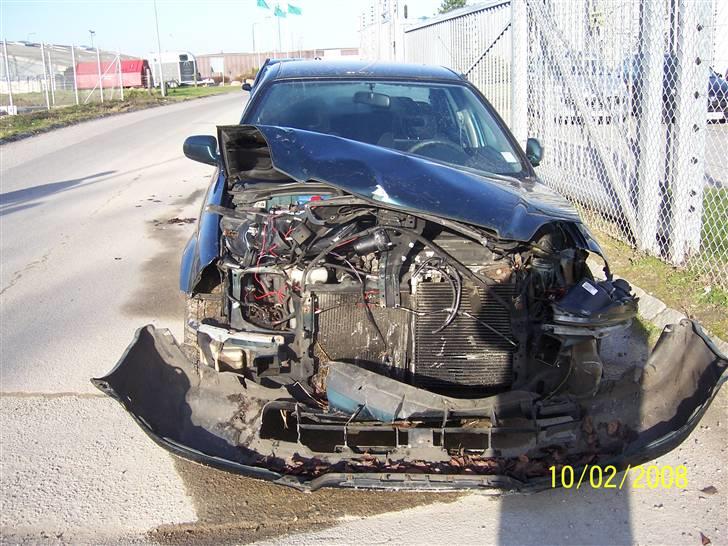 Honda Civic VTi SKADET :( billede 14