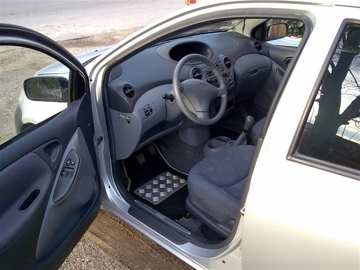 Toyota Yaris 1.4 D-4D billede 8