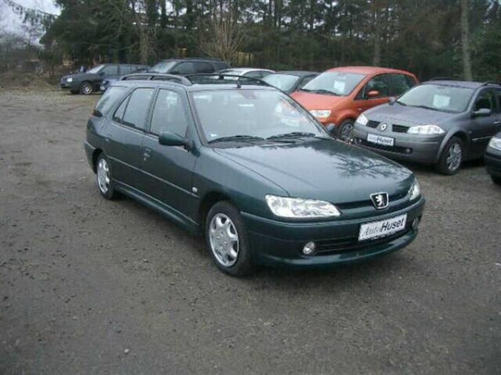 Peugeot 306 St.car XT - Sådan så den ud da jeg hentede den ved forhandleren :-) Trist... billede 7