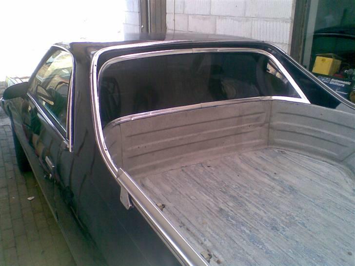 Chevrolet El Camino - Så blev den sort i nakken. billede 16