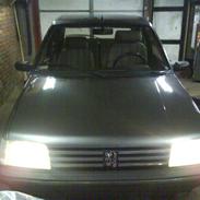 Peugeot 205 xri