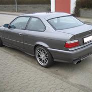 BMW 325 Coupe Turbo