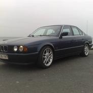 BMW 525i  (SOLGT)