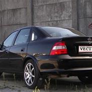 Opel Vectra B 2.0i 16V CD