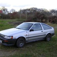 Toyota Corolla ae86