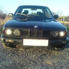 BMW 323i 2.5 *solgt*