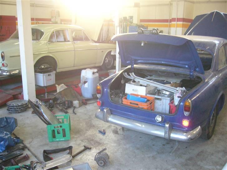 Volvo 122 S Amazon - ja det flyder lidt med volvo stumper på værkstedet billede 8