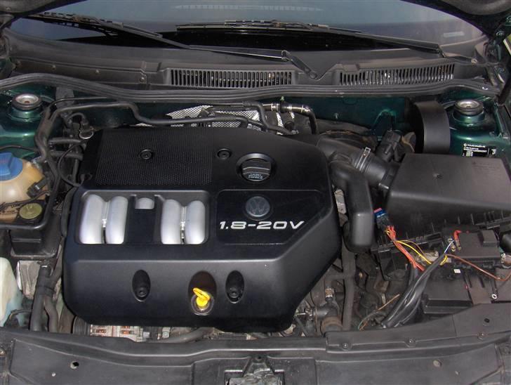 VW Golf 4 *SOLGT* billede 4