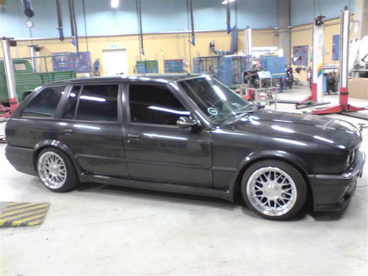 BMW 325i touring  solgt - M-tech 1 skørter billede 4