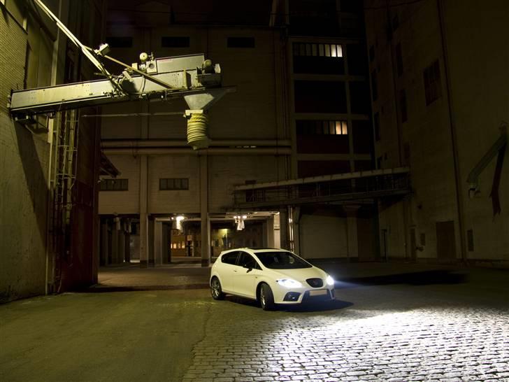 Seat Leon Cupra - Første weekend med bilen. Lidt natsjov på Århus Havn. billede 5