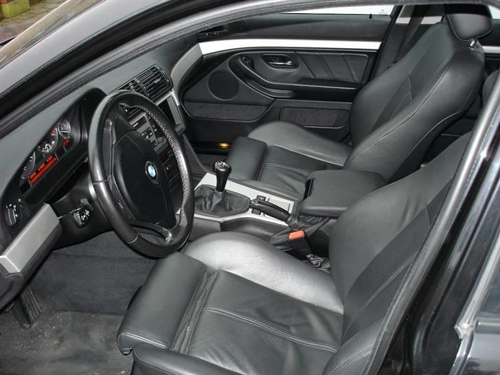 BMW 523i E39 - Gode sportssæder i blødt læder. billede 15