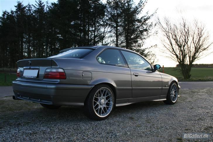 BMW 325 Coupe Turbo billede 3