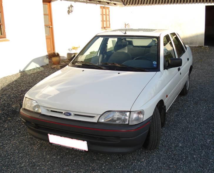 Ford Escort *Solgt* billede 1