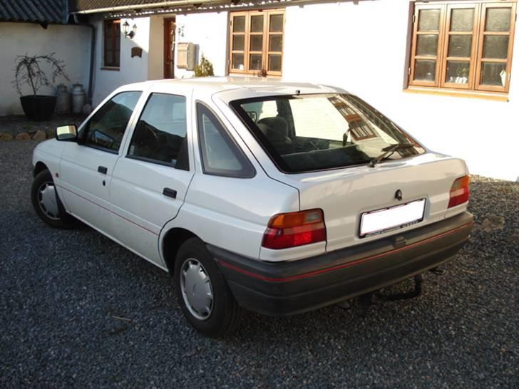 Ford Escort *Solgt* billede 3