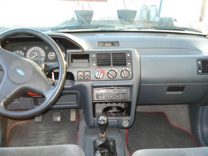 Ford Escort *Solgt* billede 5