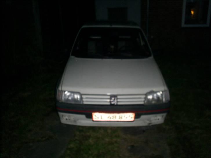 Peugeot 205 1,6 gti billede 9