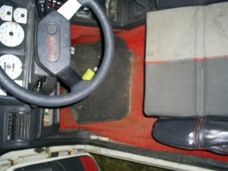 Peugeot 205 1,6 gti billede 11