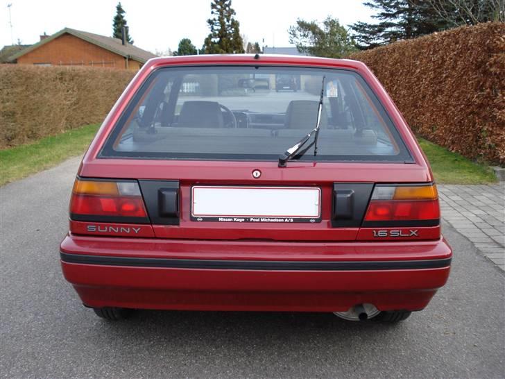 Nissan Sunny SLX 1,6 Skrottet billede 10