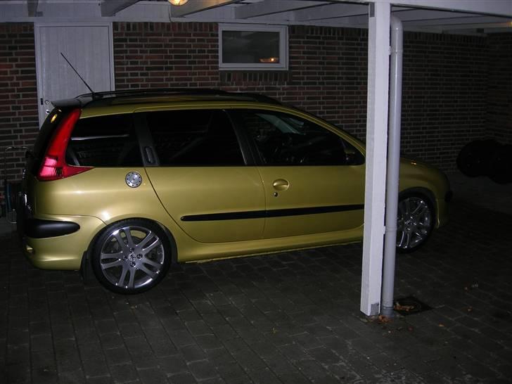 Peugeot 206 SW S16 - Blankpolerede alufælge det dur. billede 2