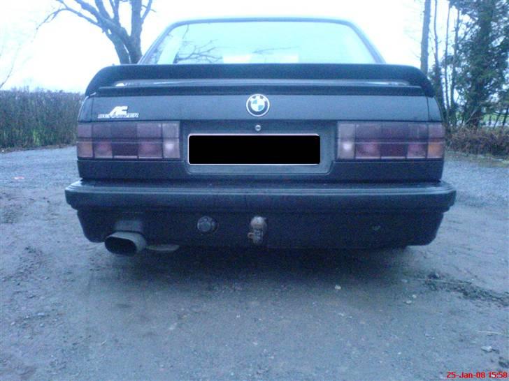 BMW 323i 2.5 *solgt* billede 4