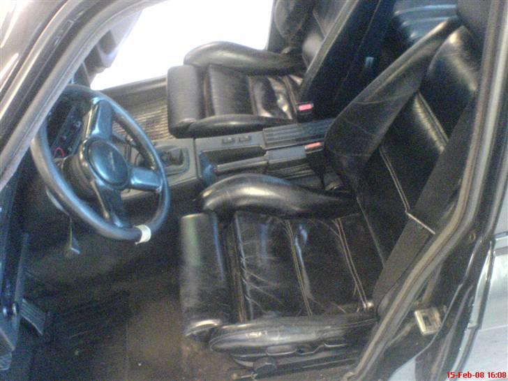 BMW 323i 2.5 *solgt* - klar til at "lette" hjemmefra billede 7