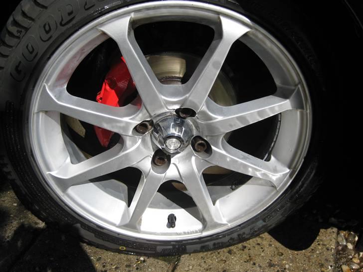 Mazda 323F  SOLGT billede 2