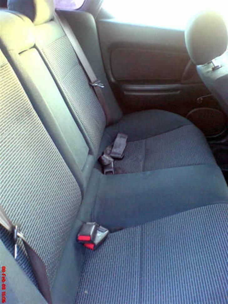 Mazda 323F  SOLGT billede 5