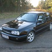 VW Golf 3 16v - solgt