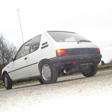 Peugeot 205 xri solgt