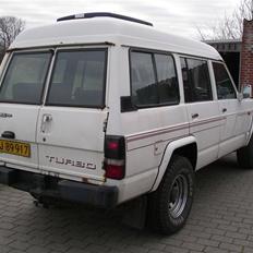 Nissan Patrol Bus 4x4 [SOLGT]