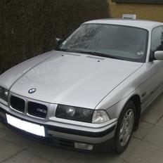 BMW 320i coupe