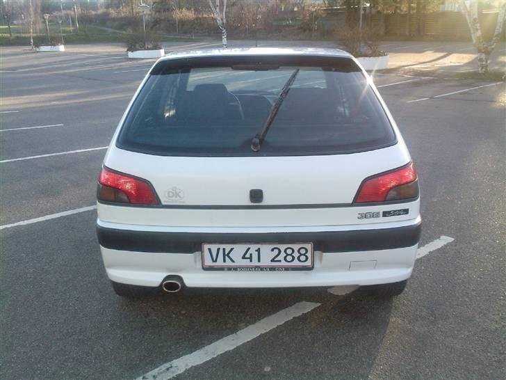 Peugeot 306 style smadret billede 5