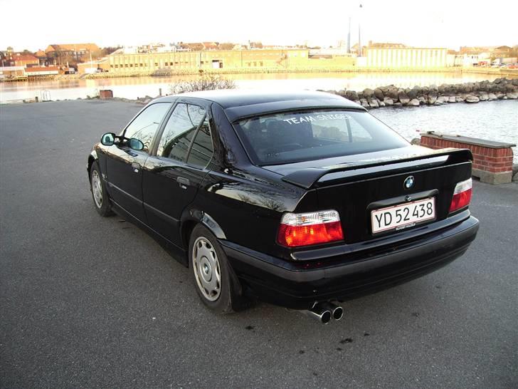 BMW 318I (Solgt) billede 15