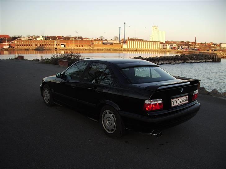 BMW 318I (Solgt) billede 19