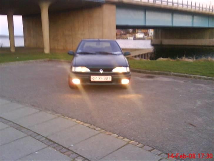 Renault 19    <DØD> - kom og tag mig billede 3