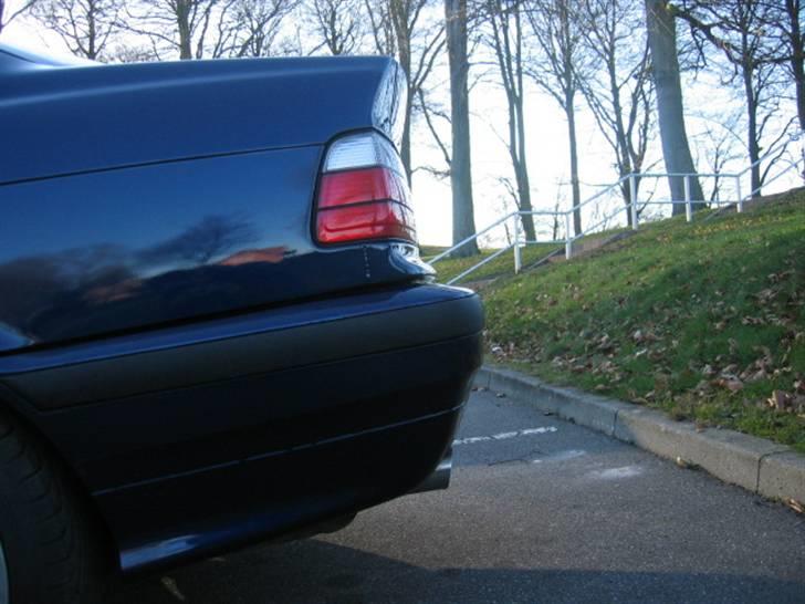 BMW 325i coupe SOLGT billede 12