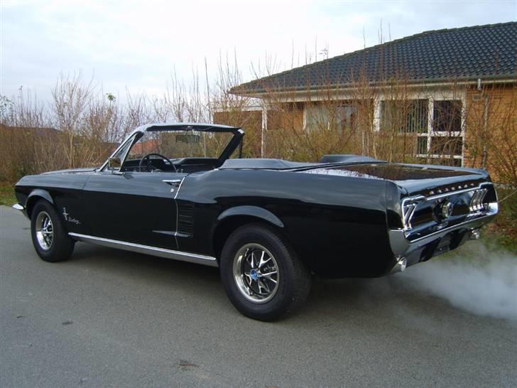 Ford Mustang - bagfra billede 2