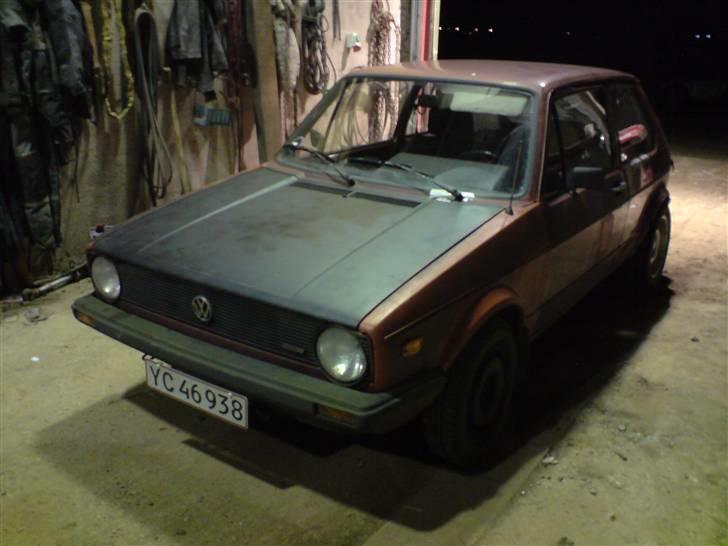 VW Golf 1 - SOLGT- billede 1