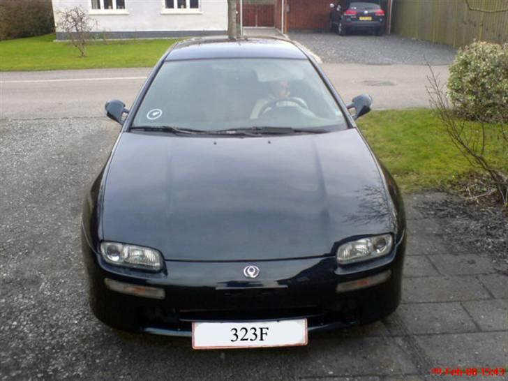 Mazda 323F  SOLGT billede 9