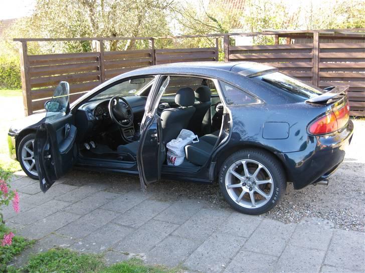 Mazda 323F  SOLGT billede 10