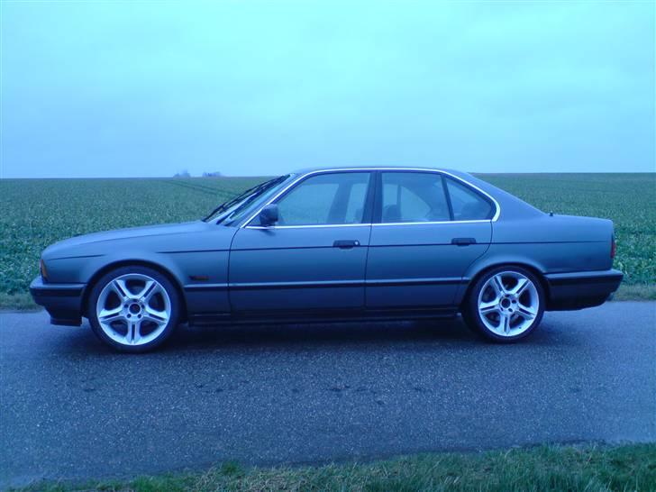 BMW 530i aut e34 - 18" sommersutter billede 15